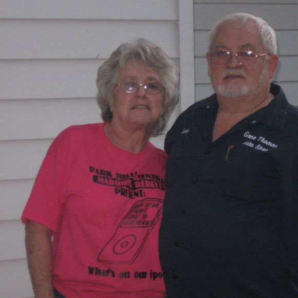 Meet your Posher, Janet - Picture 1 of 1